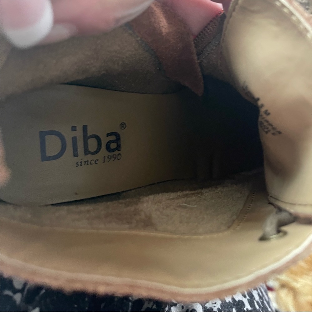 DIBA women’s wedge boot!